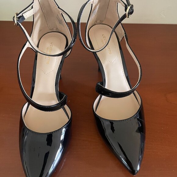 Liz Claiborne Black Patent leather pumps, size 7 - Picture 2 of 6